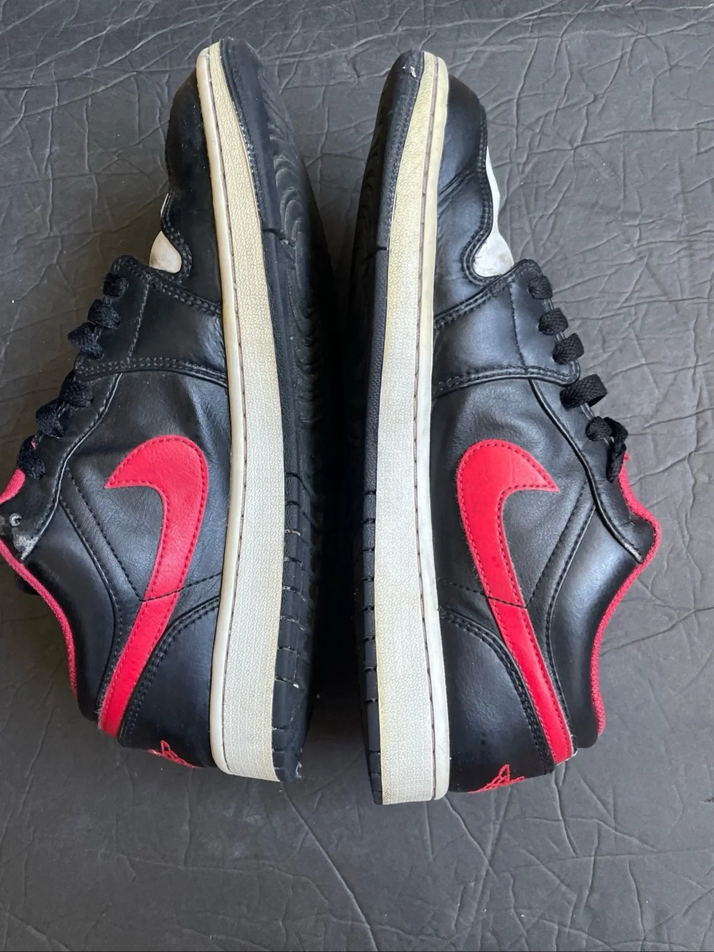 Jordan Air Jordan 1 Low White Toe Black Red White Men's Sz 9 Sneakers 553558-063